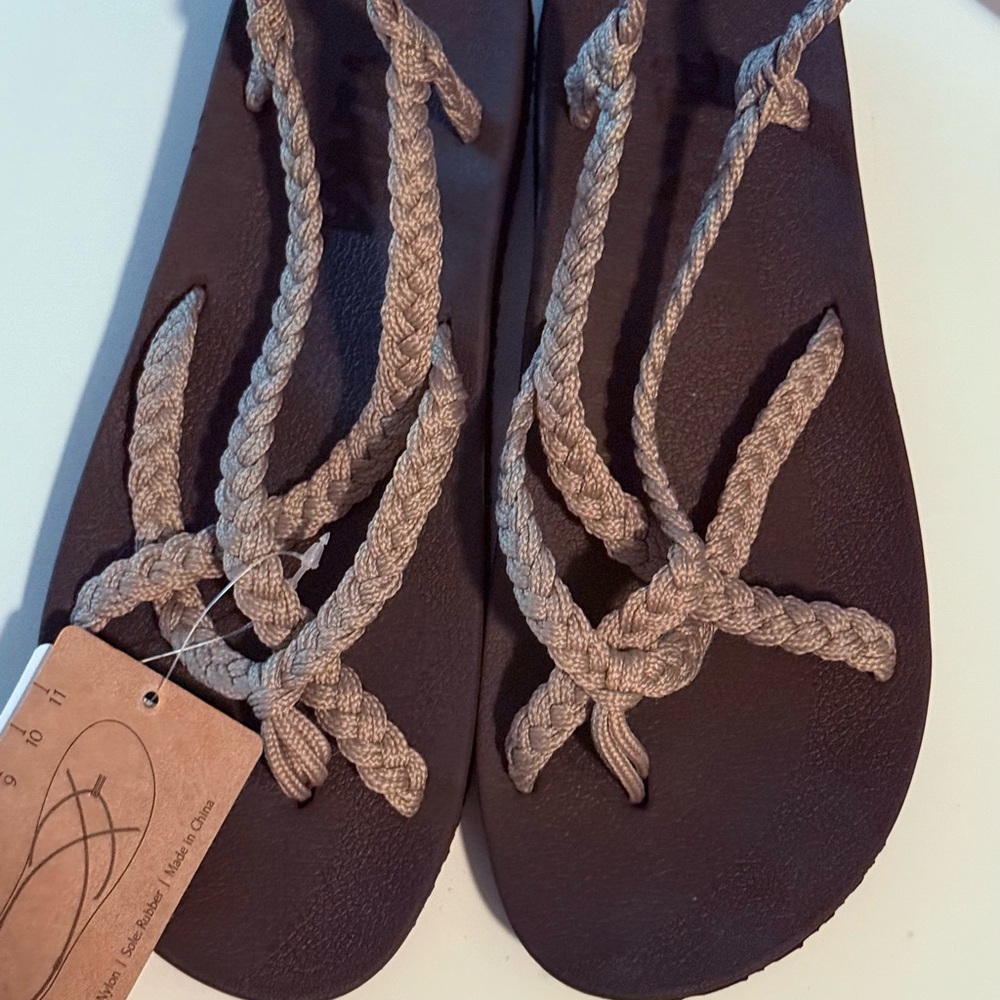 Stylish Braided Sandals - Plaka/New!🤍